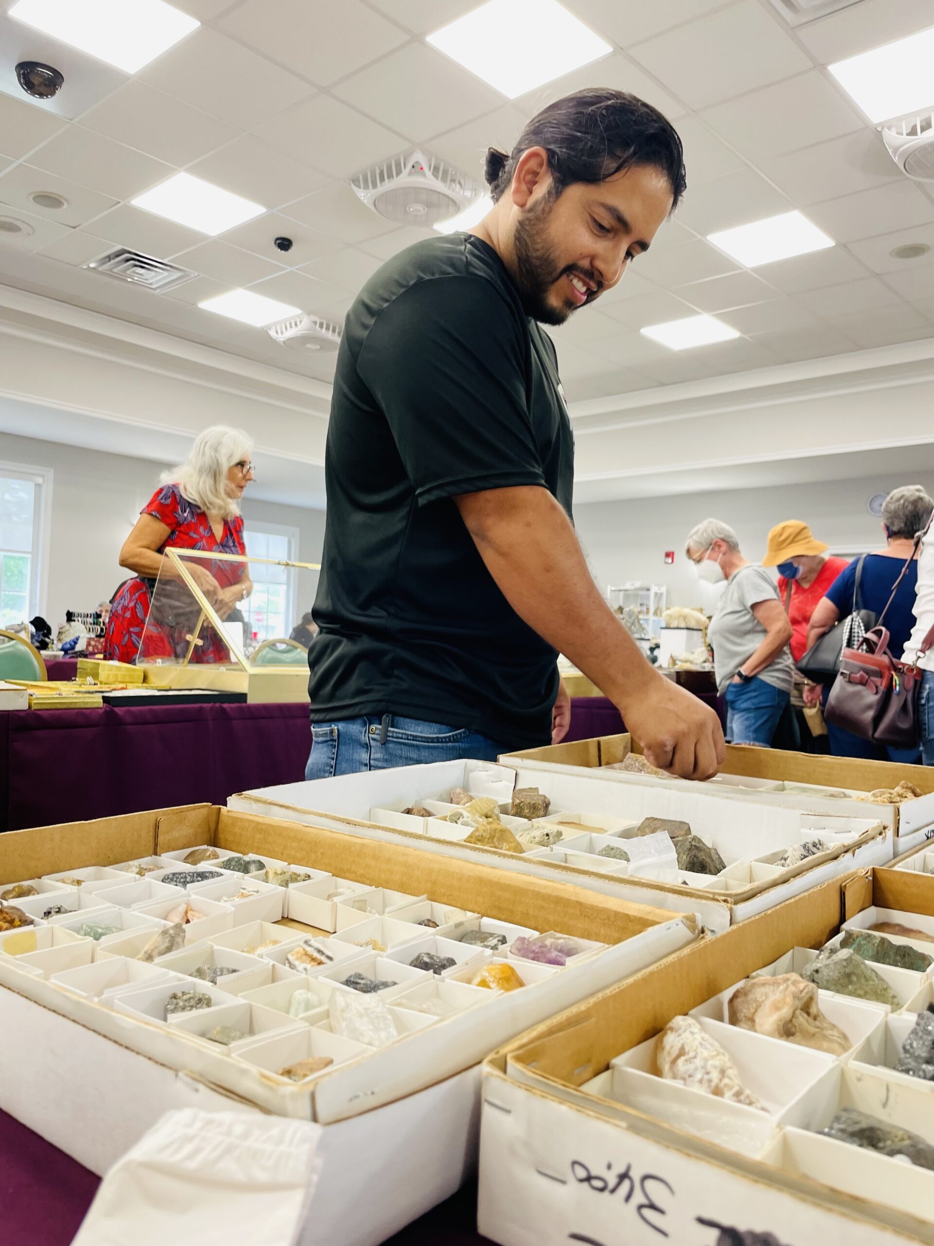 Vendors Wanted for Miami Gem & Mineral Show!